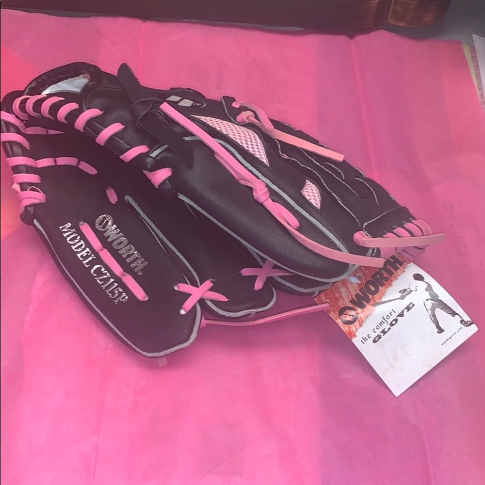 Softball 🥎 glove
